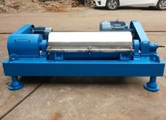 水平式螺旋卸料沉降離心機(jī)